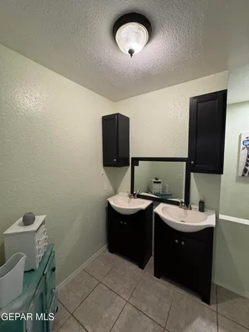 $234,900 | 866 Mabel Place, El Paso, TX 79928