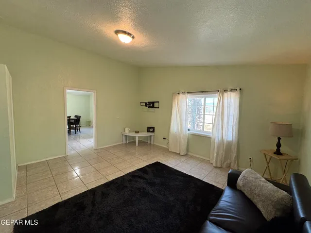 $234,900 | 866 Mabel Place, El Paso, TX 79928