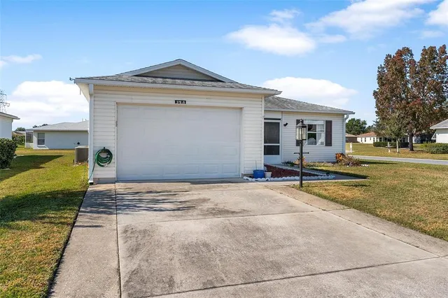 a view of a house with entertaining space