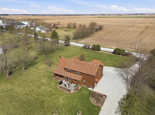 $599,900 | 11825 West Pauling Road, Manhattan, IL 60442