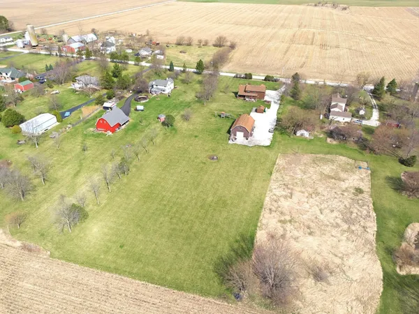 $599,900 | 11825 West Pauling Road, Manhattan, IL 60442