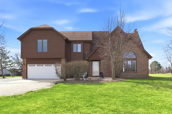 $599,900 | 11825 West Pauling Road, Manhattan, IL 60442