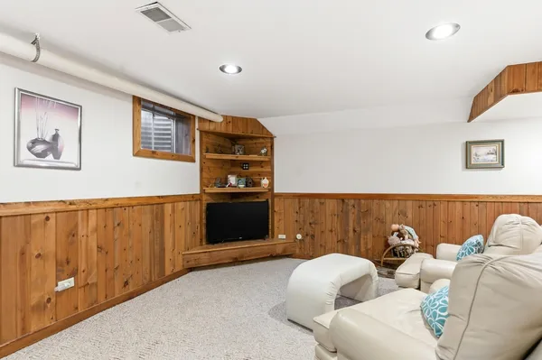 $599,900 | 11825 West Pauling Road, Manhattan, IL 60442