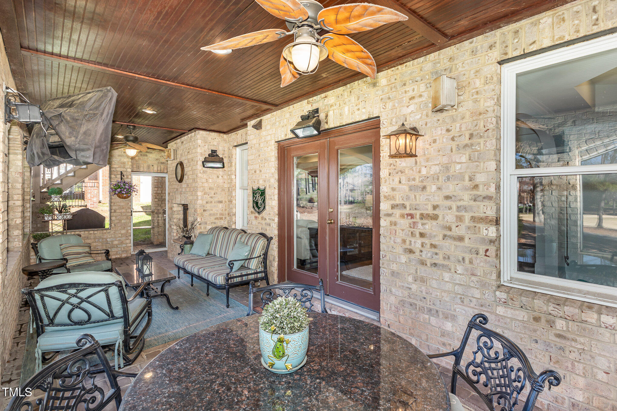 10841 Round Brook Circle Raleigh, NC 27617 - Photo 39 of 44 a lobby with furniture