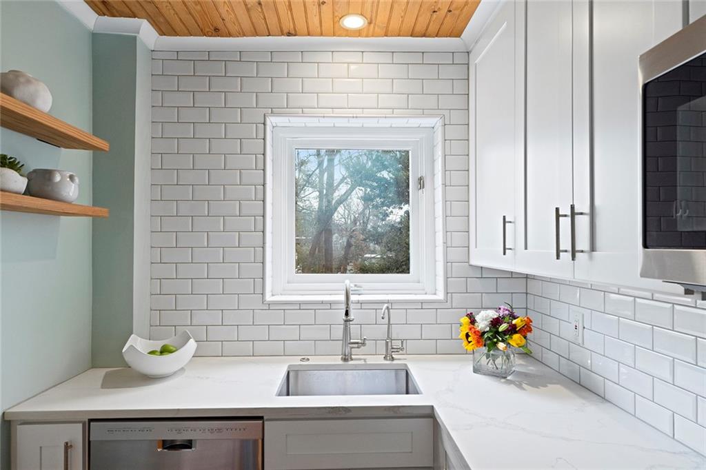 32 28th Street Northwest, Unit 204 Atlanta, GA 30309 - Photo 15 of 28