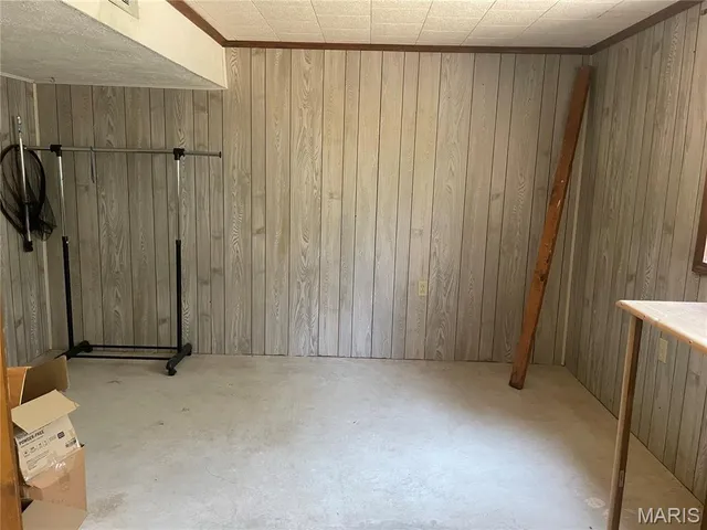 $179,000 | 78 Meadow Pine Lane, Poplar Bluff, MO 63901