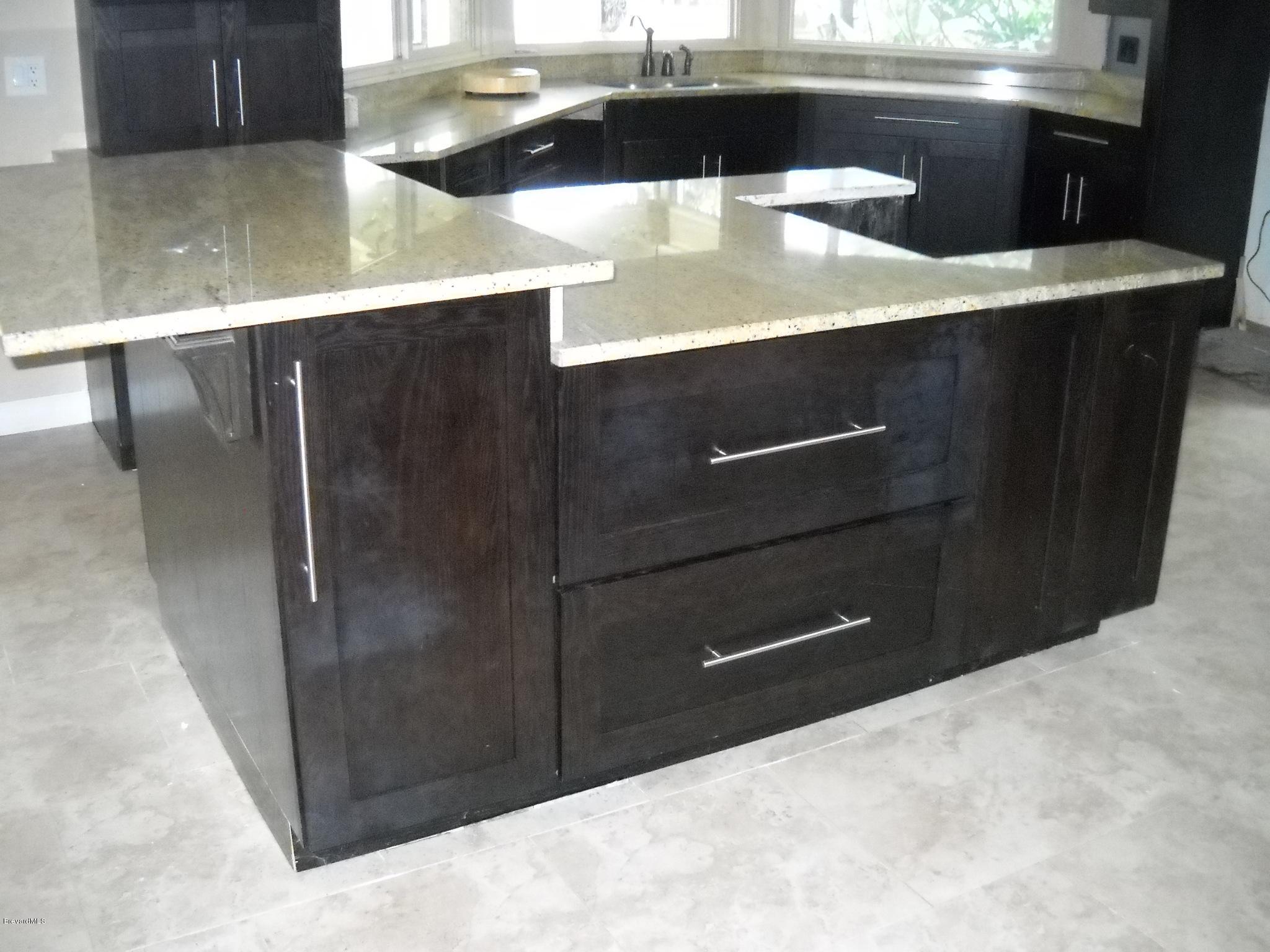 190 Sand Pine Road Indialantic, FL 32903 - Photo 4 of 21 Kitchen Island & breakfast bar