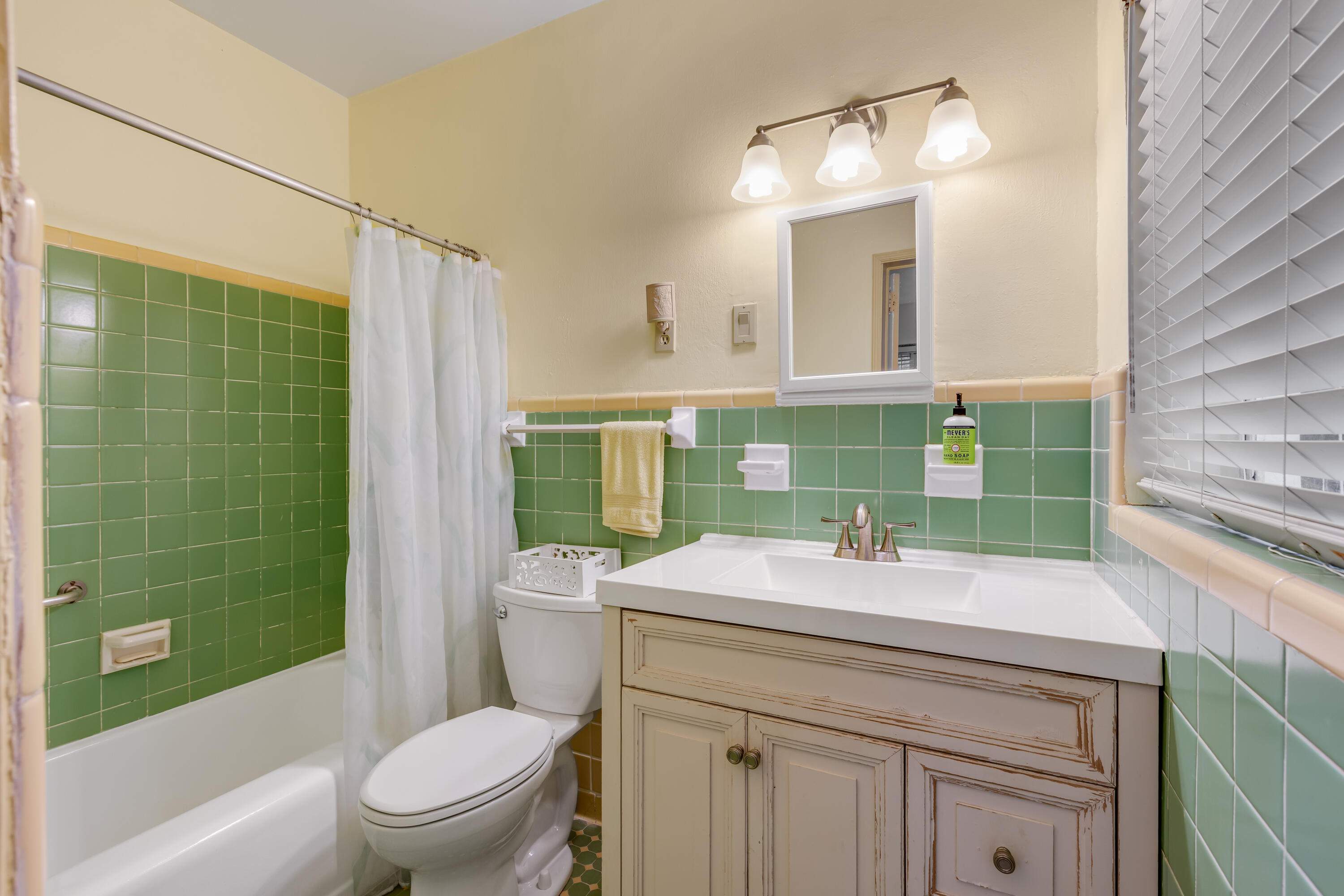 901 Johnson Street Key West, FL 33040 - Photo 25 of 28 901 JOHNSON ST, KEY WEST