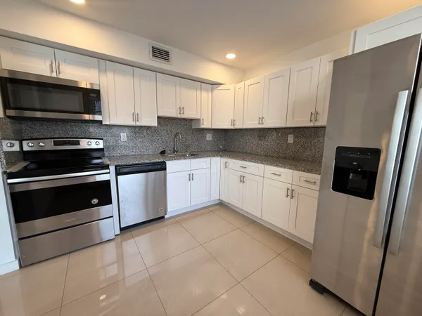 $1,650 | 514 Piedmont K, Delray Beach, FL 33484
