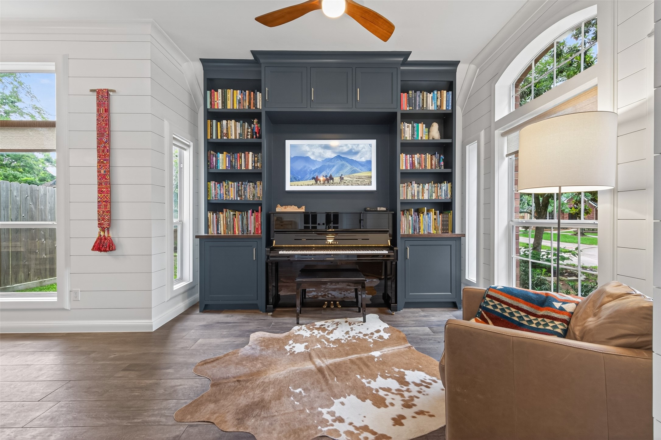 10 Belcarra Place Spring, TX 77382 - Photo 5 of 49 Living /Sitting Room. Perfect for a Music Room, Sitting/Reading Room or another TV Room