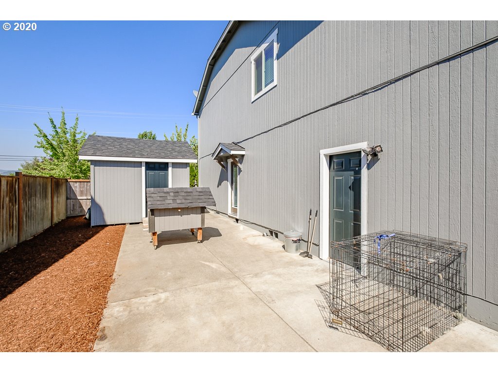 5798 Montclaire Way Springfield, OR 97478 - Photo 20 of 21 Gallery Image 20
