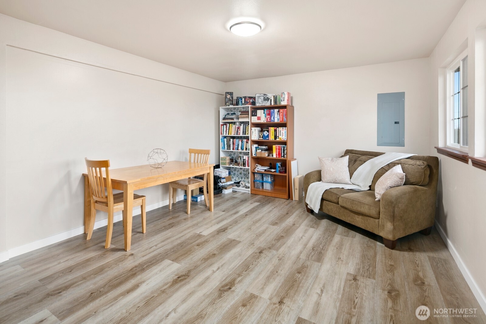 8832 14th Avenue Southwest Seattle, WA 98106 - Photo 19 of 25