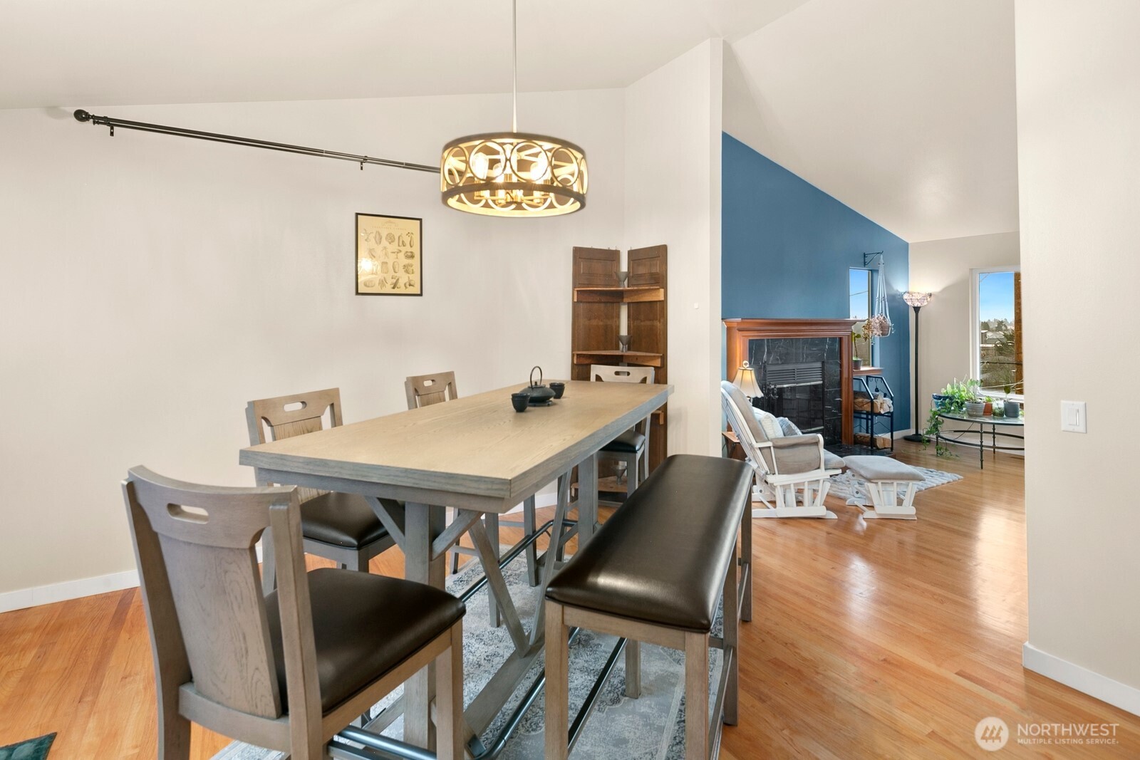 8832 14th Avenue Southwest Seattle, WA 98106 - Photo 6 of 25