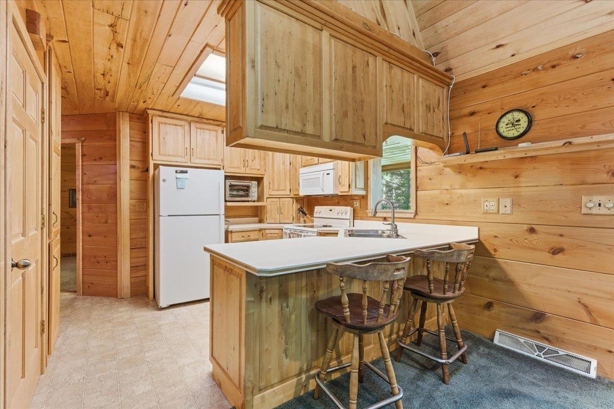 14754 North McComb Lake Road Mountain, WI 54149 - Photo 19 of 82