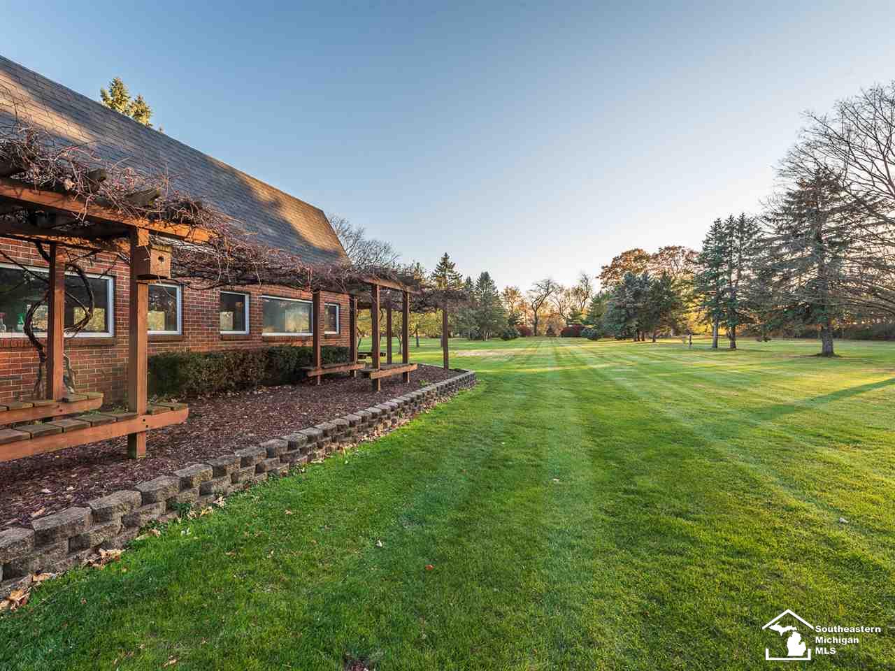 3311 North Custer Road Monroe, MI 48162 - Photo 33 of 43