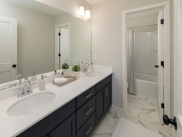 $834,000 | 17925 Hidden Creek Trail, Lakeville, MN 55044