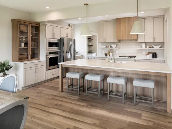 $834,000 | 17925 Hidden Creek Trail, Lakeville, MN 55044