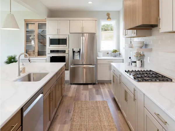 $834,000 | 17925 Hidden Creek Trail, Lakeville, MN 55044