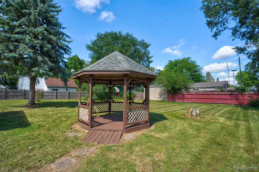 3710 Branch Road Flint, MI 48506 - Photo 10 of 46