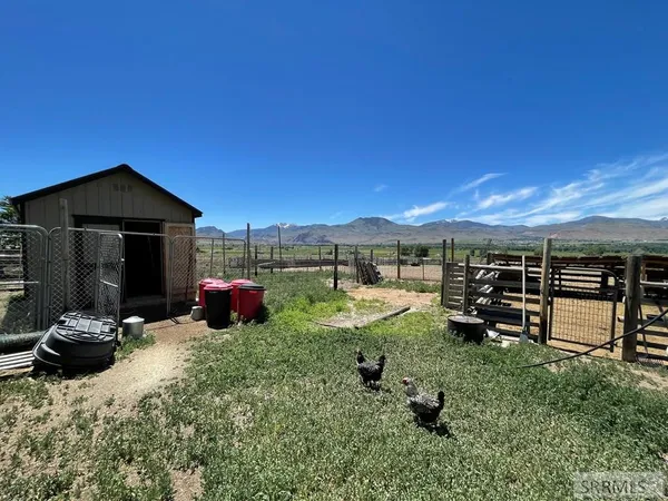 $474,900 | 1096 Upper Hot Spgs Road, Challis, ID 83226