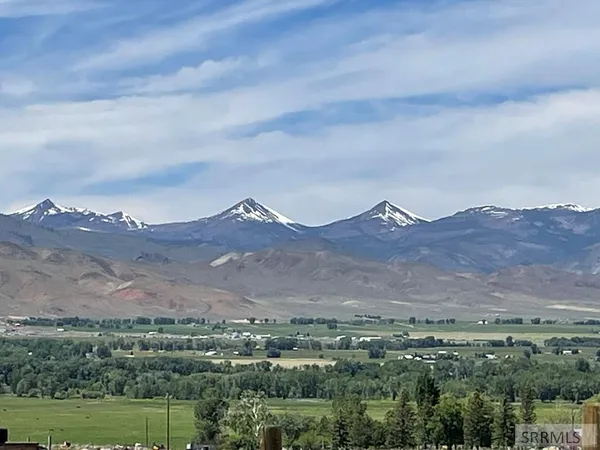 $474,900 | 1096 Upper Hot Spgs Road, Challis, ID 83226