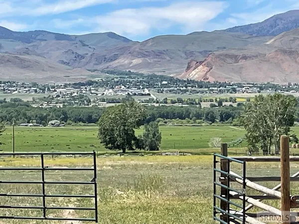 $474,900 | 1096 Upper Hot Spgs Road, Challis, ID 83226