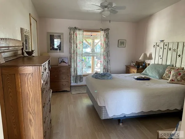 $474,900 | 1096 Upper Hot Spgs Road, Challis, ID 83226