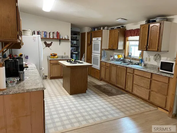 $474,900 | 1096 Upper Hot Spgs Road, Challis, ID 83226