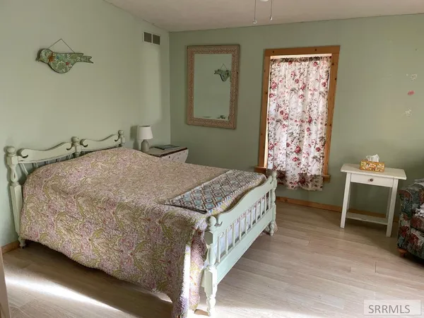 $474,900 | 1096 Upper Hot Spgs Road, Challis, ID 83226