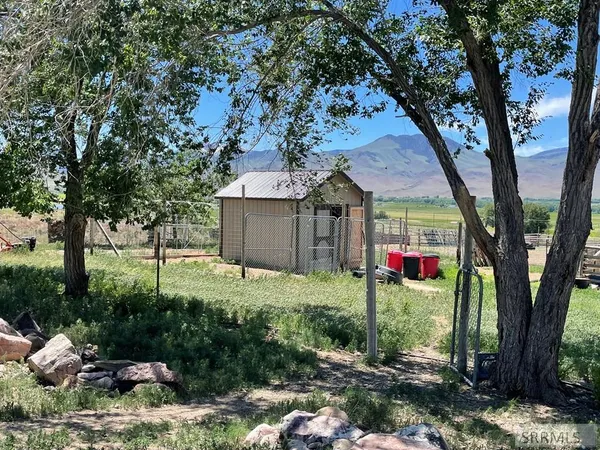 $474,900 | 1096 Upper Hot Spgs Road, Challis, ID 83226