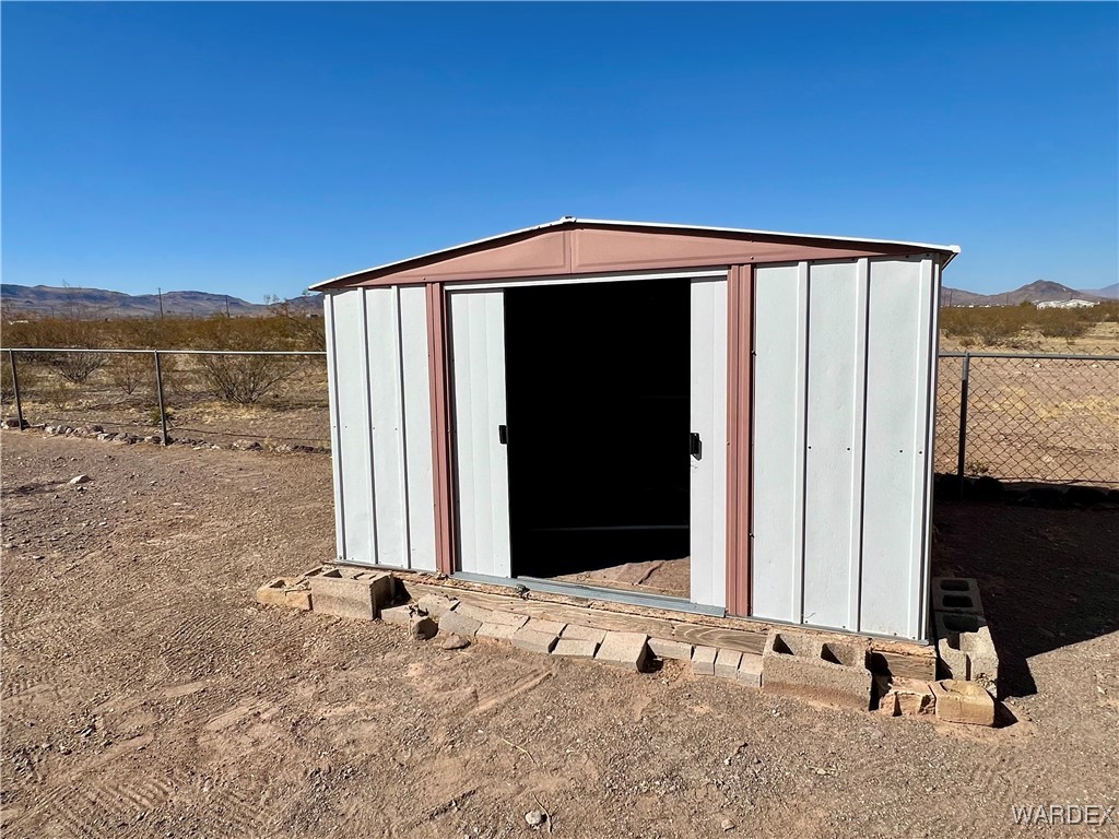 3905 Eloy Road Golden Valley, AZ 86413 - Photo 15 of 45 Out Buildings