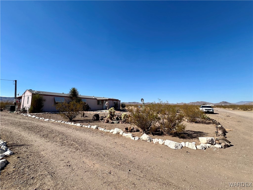 3905 Eloy Road Golden Valley, AZ 86413 - Photo 19 of 45 Front of Structure