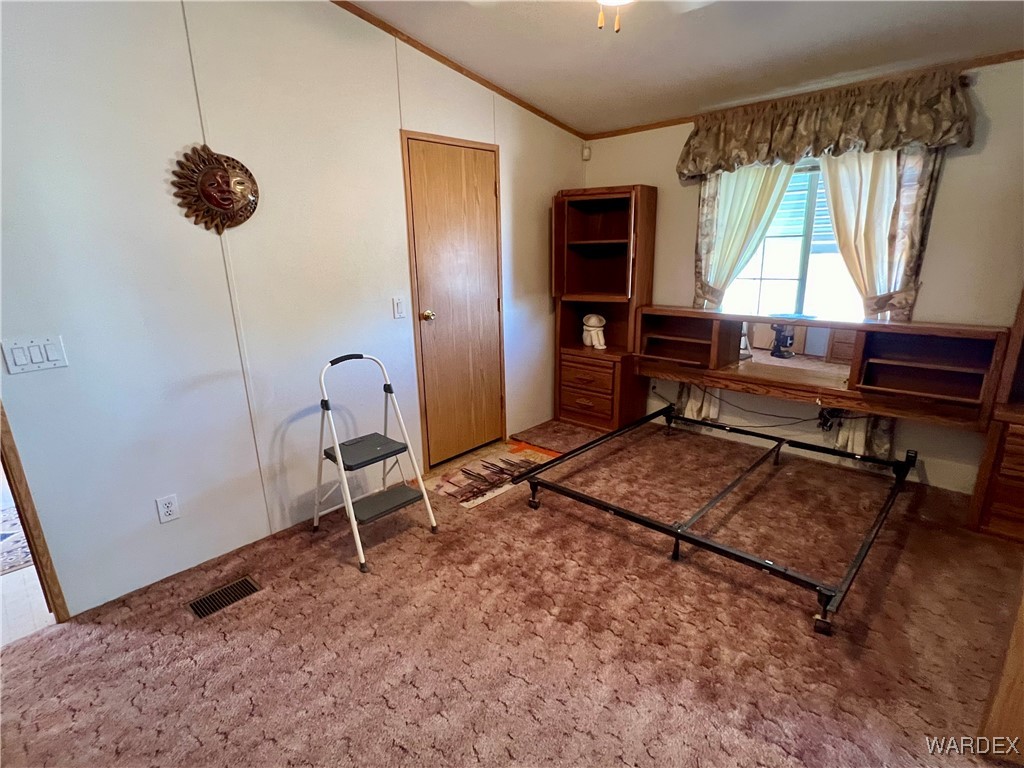 3905 Eloy Road Golden Valley, AZ 86413 - Photo 27 of 45 Master Bedroom
