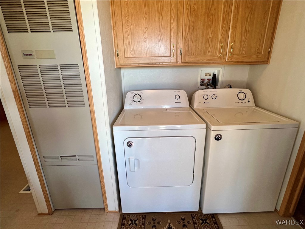 3905 Eloy Road Golden Valley, AZ 86413 - Photo 38 of 45 Laundry