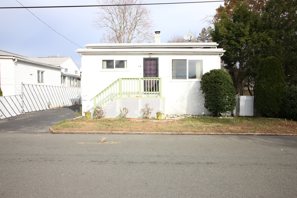 34 Gates Road Saugus, MA 01906 - Photo 1 of 4 Gallery Image 1