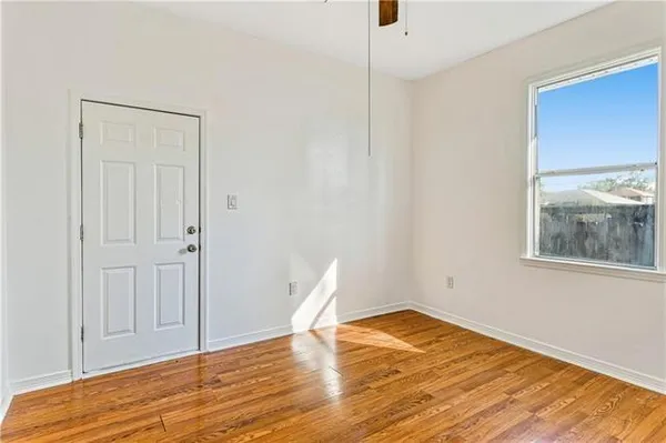 $1,300 | 925 Rupp Street, Gretna, LA 70053