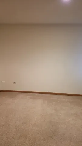 $2,800 | 434 Vaughn Circle, Aurora, IL 60502