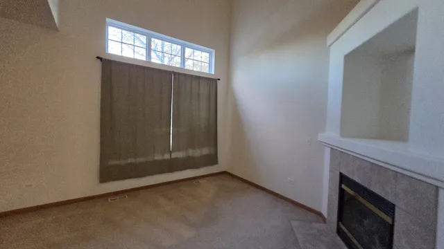 $2,800 | 434 Vaughn Circle, Aurora, IL 60502