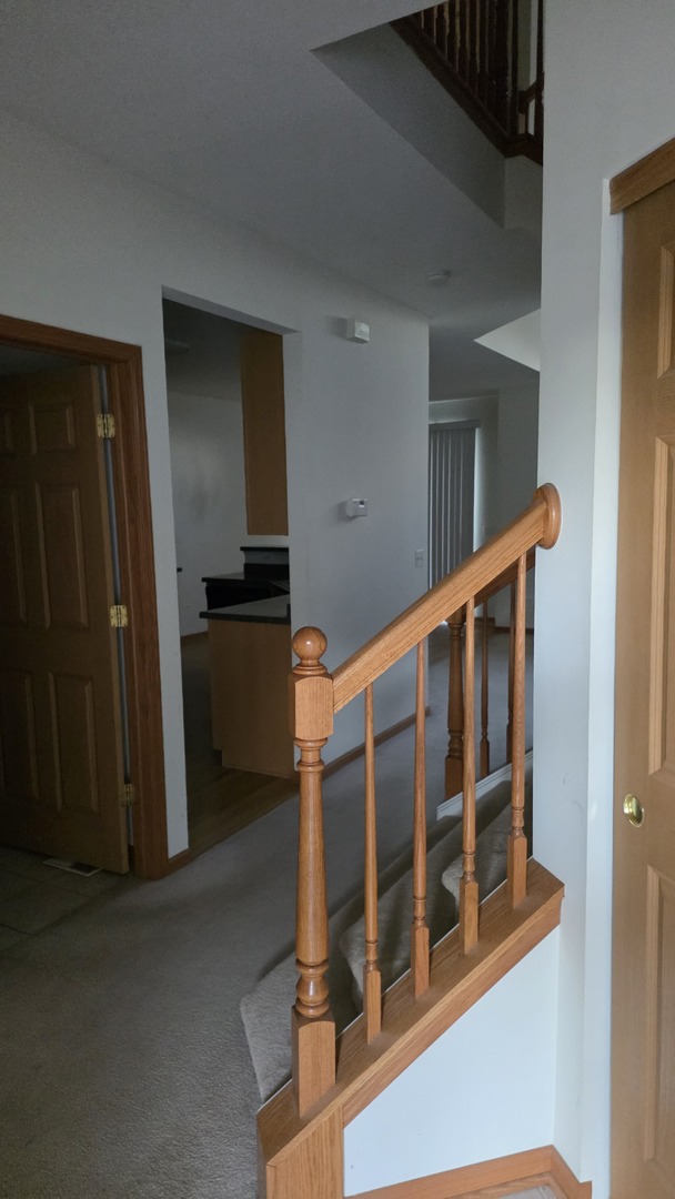 434 Vaughn Circle Aurora, IL 60502 - Photo 8 of 24