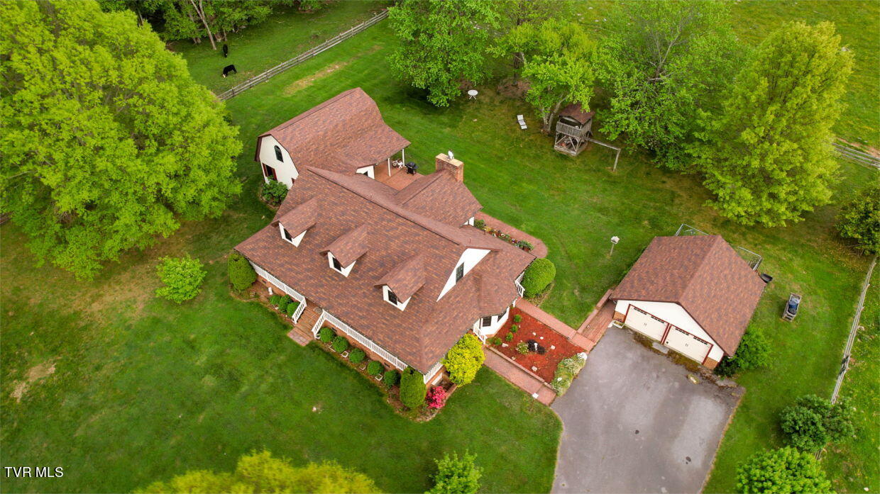 9117 Mountain Road Lebanon, VA 24266 - Photo 2 of 73 2-web-or-mls-9117-mountain-rd - Copy