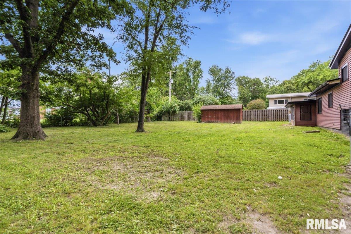 66 West Hazel Dell Lane Springfield, IL 62703 - Photo 33 of 39