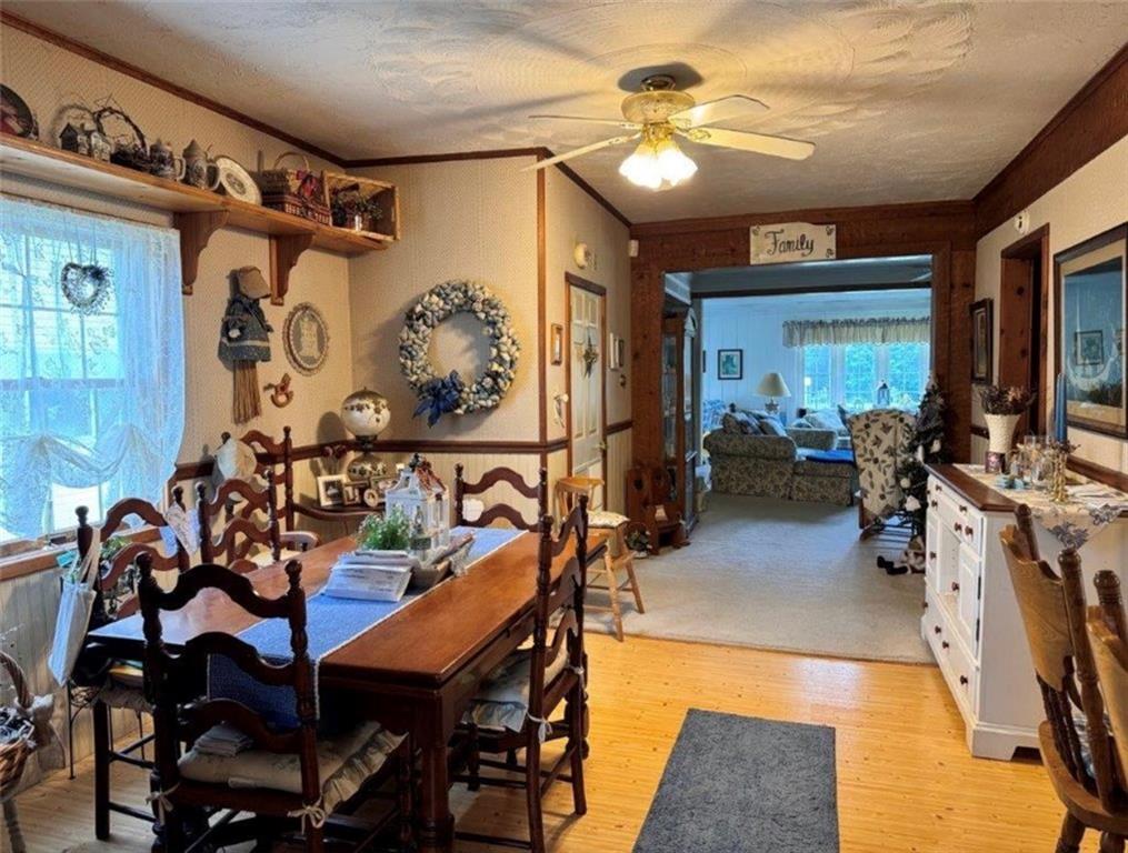 668 Highway 536 Mayport, PA 16240 - Photo 6 of 26 a view of a dining room with furniture