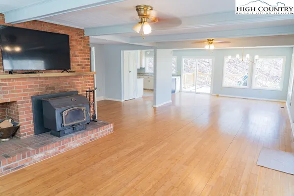 $559,000 | 864 Trojan Horse Circle, Fleetwood, NC 28626