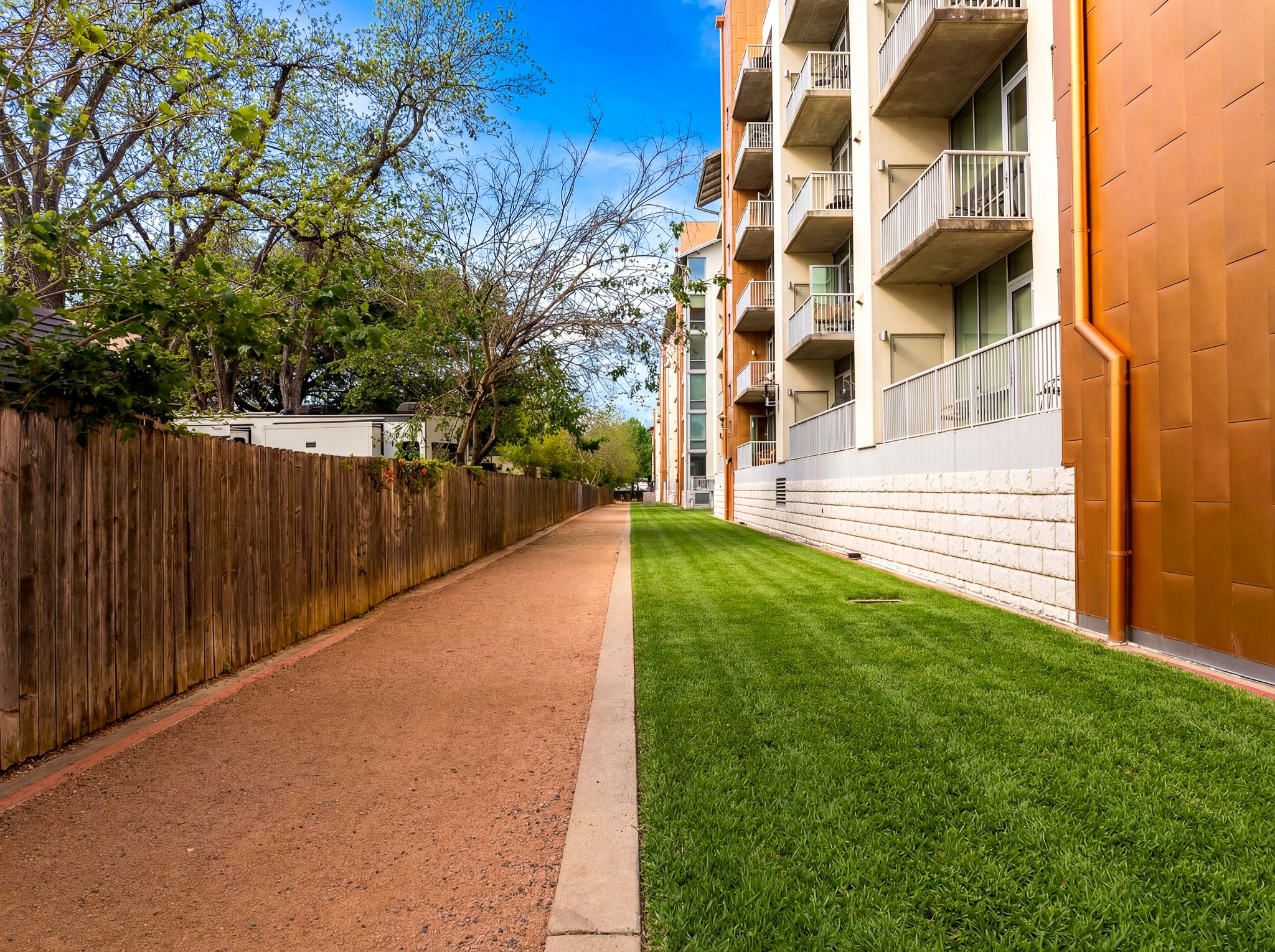 1600 Barton Springs Road, Unit 5108 Austin, TX 78704 - Photo 30 of 36 Dog run.
