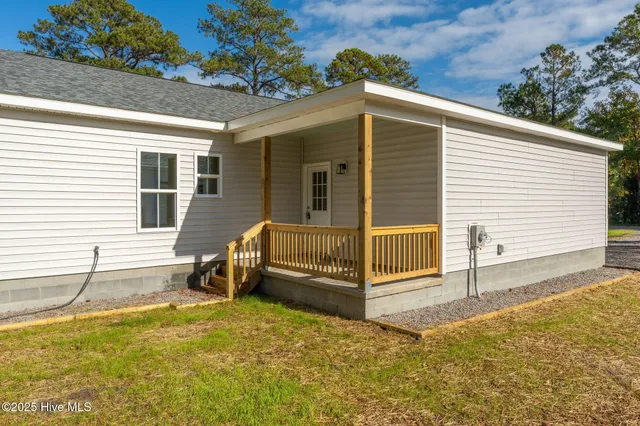 $399,900 | 333 North Dyson Street, Holly Ridge, NC 28445