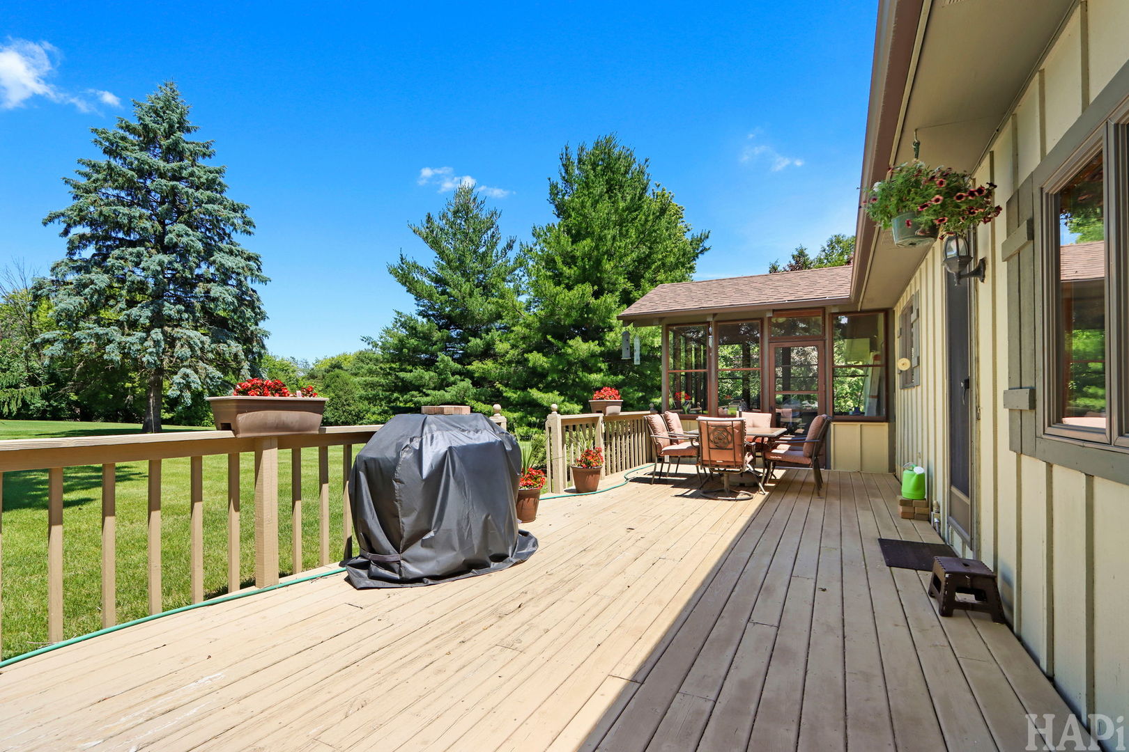 1702 Breezy Lawn Road Spring Grove, IL 60081 - Photo 13 of 33