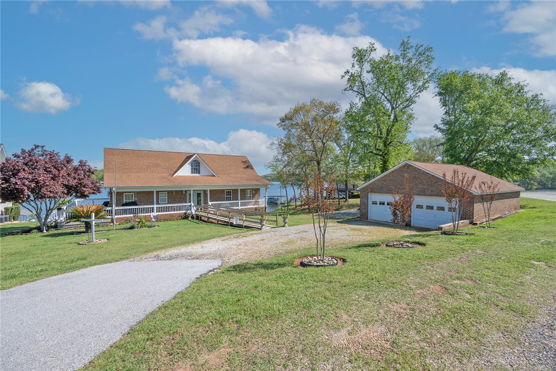 417 McGill Circle Iva, SC 29655 - Photo 4 of 40