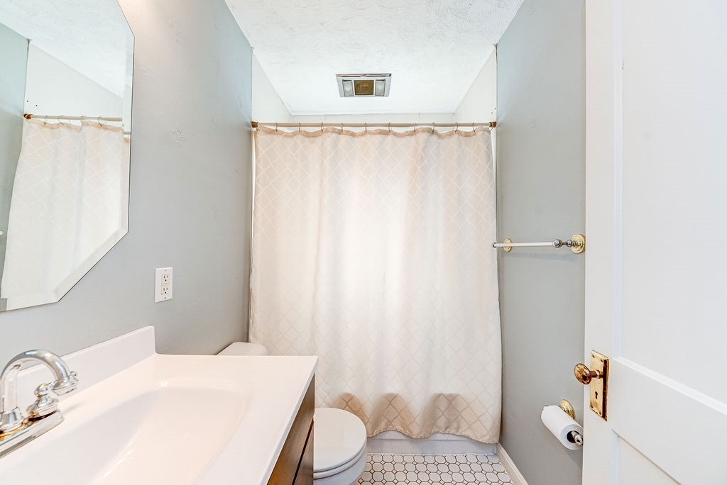 1417 Amsterdam Road Covington, KY 41011 - Photo 13 of 34 Gallery Image 13