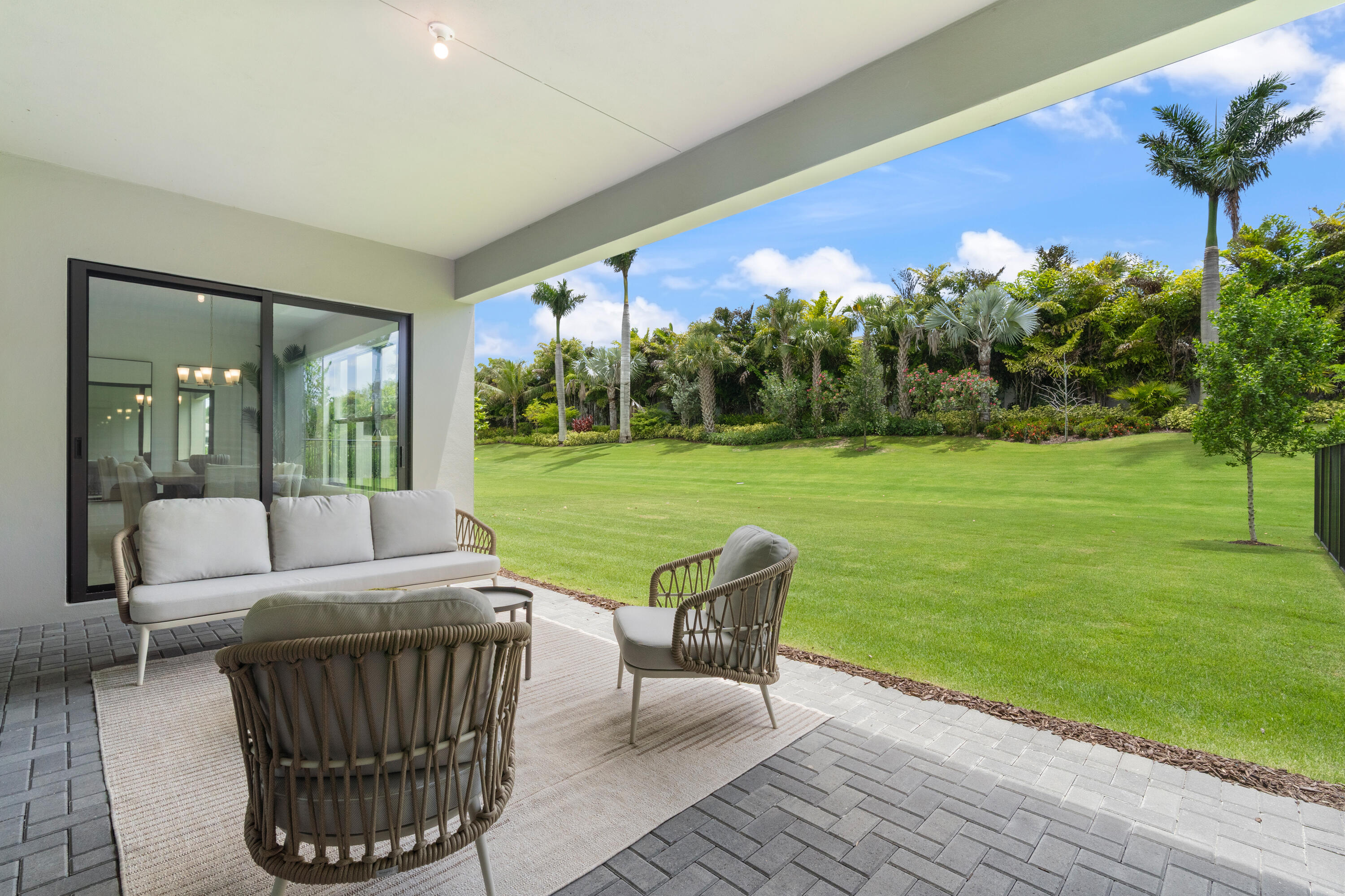 21054 Violet Flds Way Boca Raton, FL 33434 - Photo 12 of 50 Outdoor Living