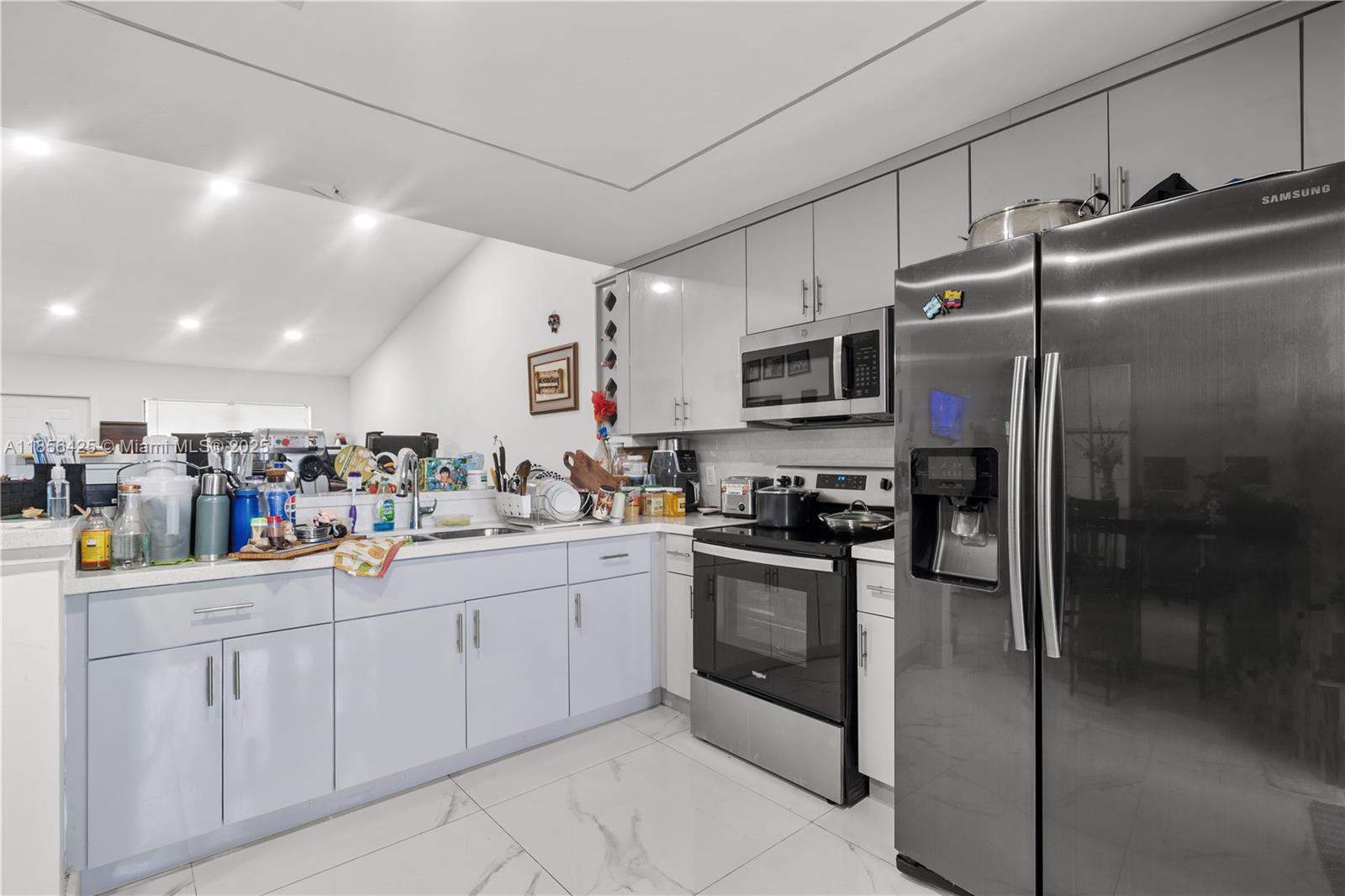 9502 Southwest 151st Court Miami, FL 33196 - Photo 13 of 31